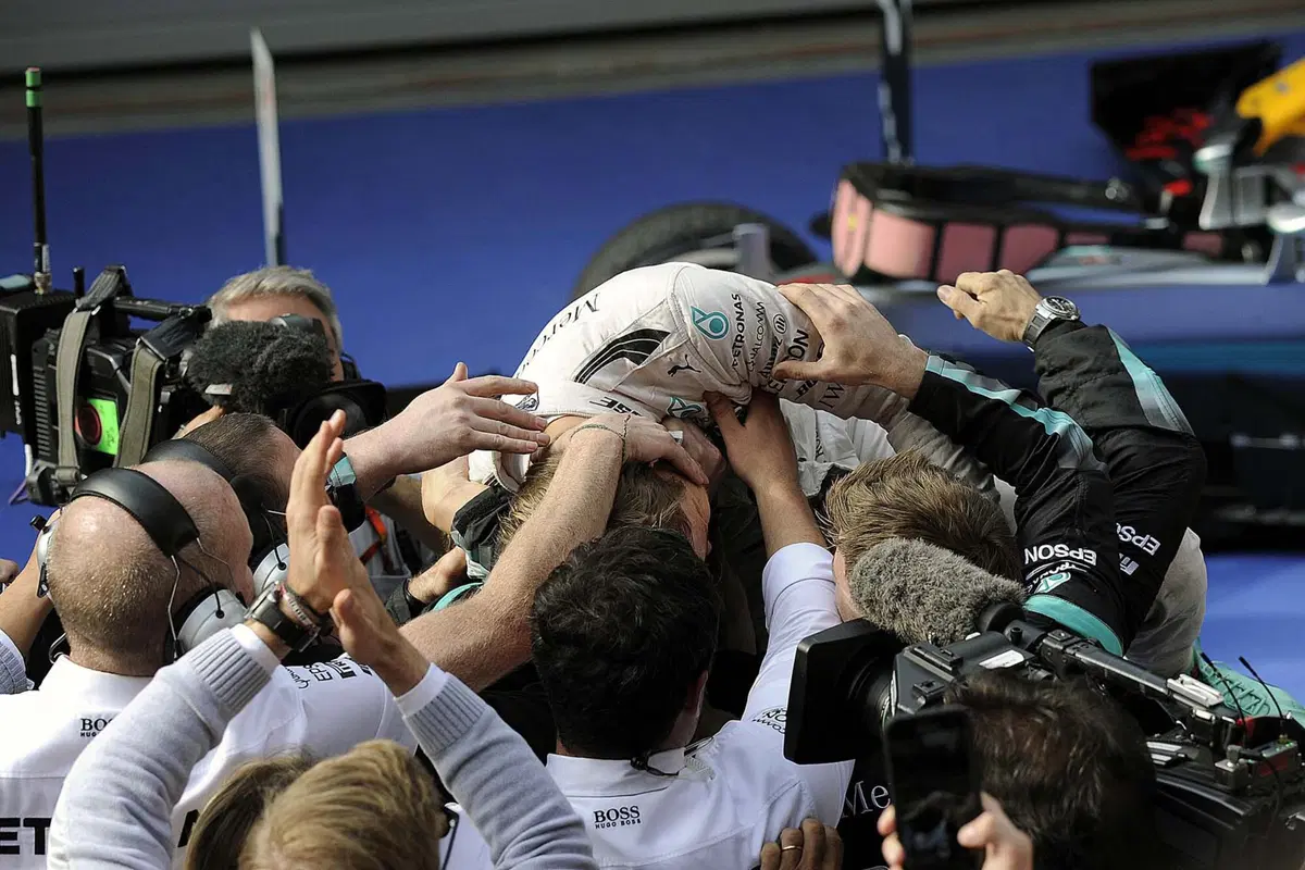 F1, Gp Cina 2016: vince Rosberg. Secondo Vettel (16)