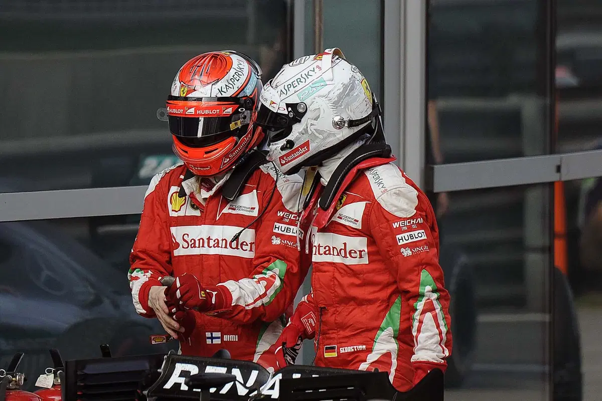 F1, Gp Cina 2016: vince Rosberg. Secondo Vettel (19)