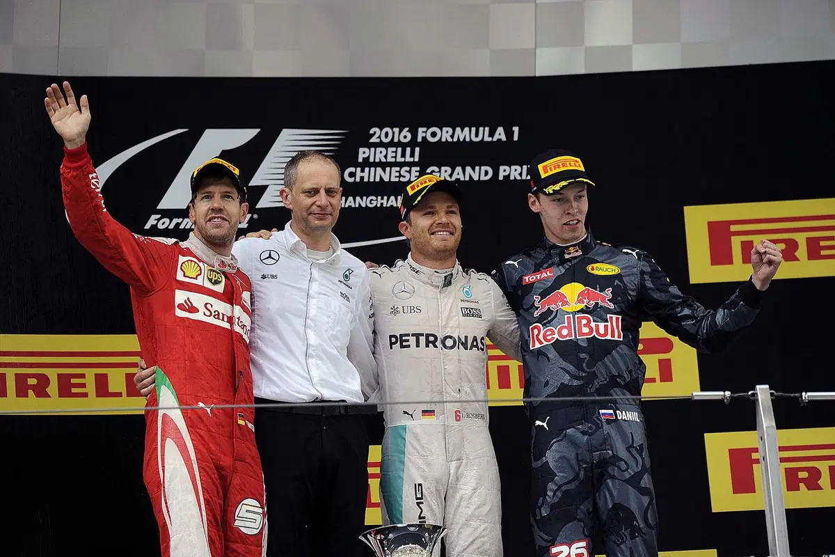 F1, Gp Cina 2016: vince Rosberg. Secondo Vettel (32)