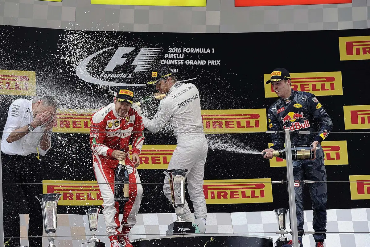 F1, Gp Cina 2016: vince Rosberg. Secondo Vettel (36)