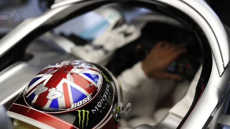 F1, GP Silverstone 2019, Hamilton: &laquo;Sono solo una ruota dell'ingranaggio&raquo;