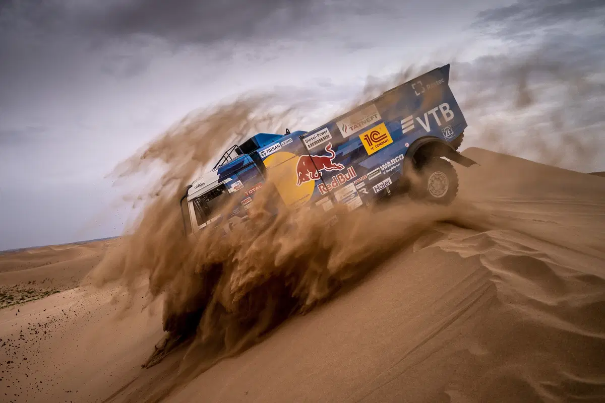 Silk Way Rally 2019-7/8. Nel Grande Gobi, da Sud. Kevin Benavides e Al Attiyah (3)