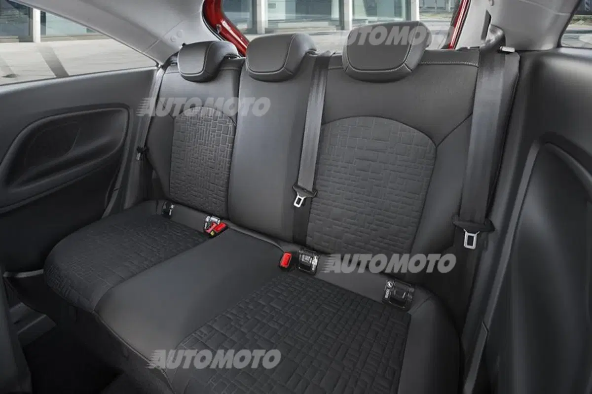 Opel Corsa (37)