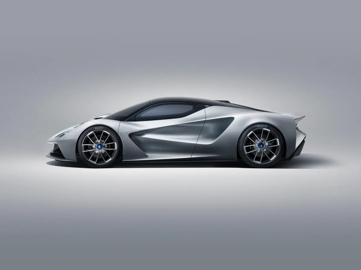 Lotus Evija, svelata l'hypercar elettrica da 2000 CV (2)