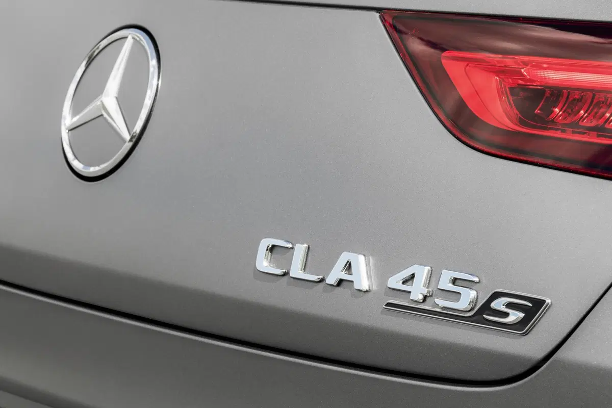 Mercedes-AMG CLA 45 S: 421 CV anche per la Shooting Brake (2)