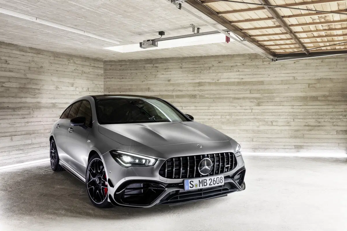 Mercedes-AMG CLA 45 S: 421 CV anche per la Shooting Brake (6)