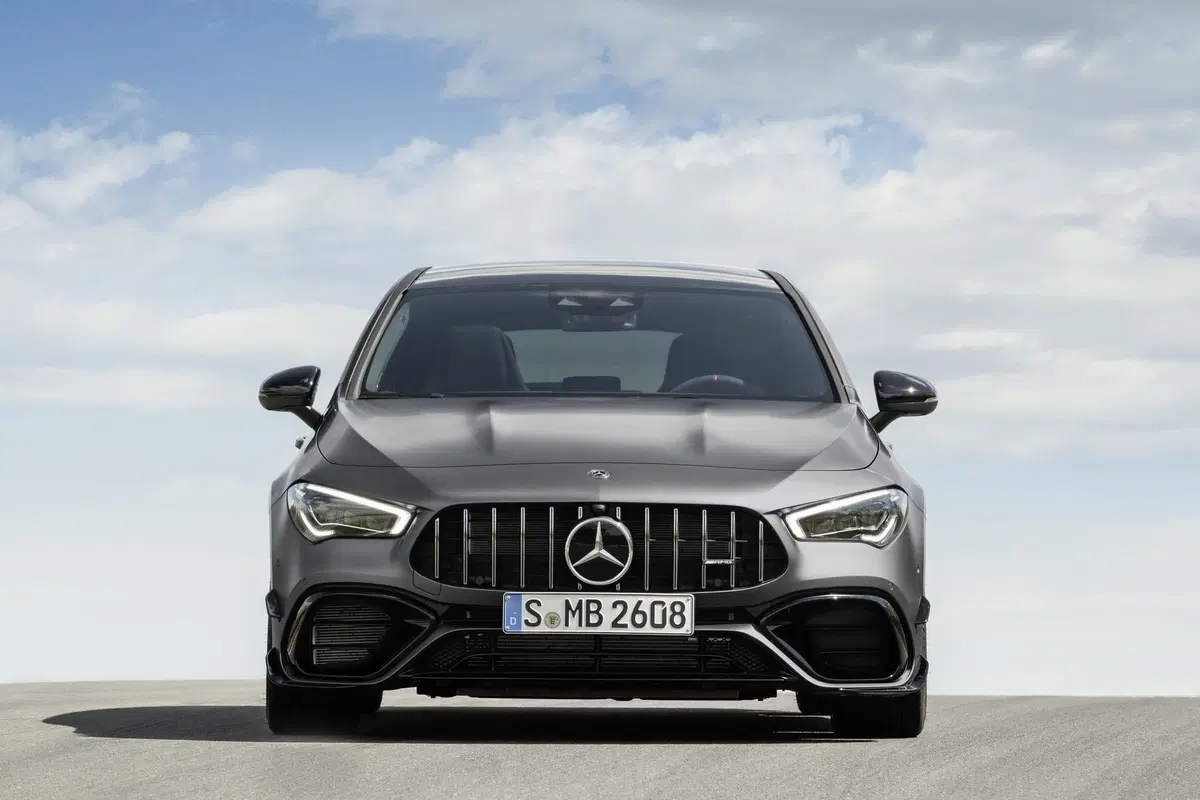Mercedes-AMG CLA 45 S: 421 CV anche per la Shooting Brake (4)