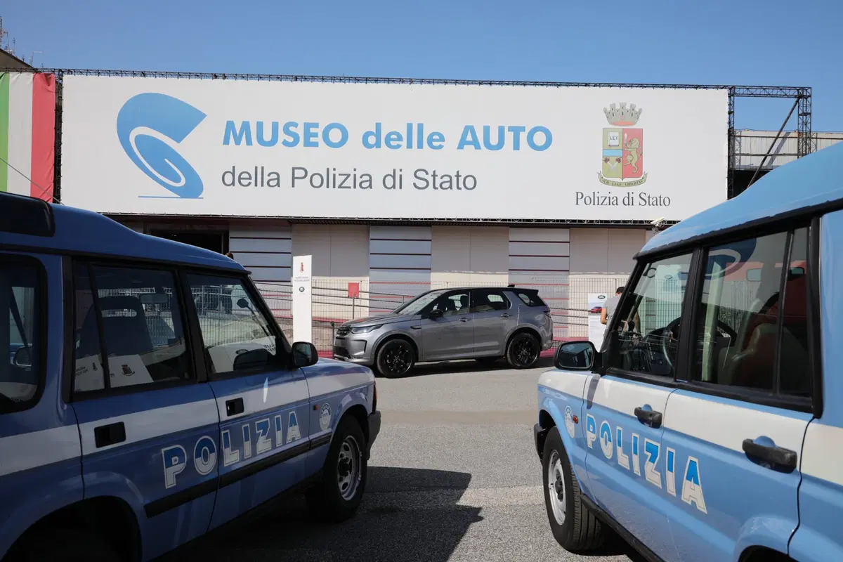Land Rover Discovery: nuove unità per la Polizia di Stato (3)