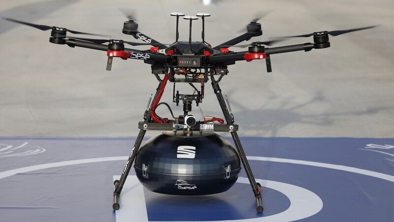 Seat: droni per la consegna di pezzi in fabbrica [Video]
