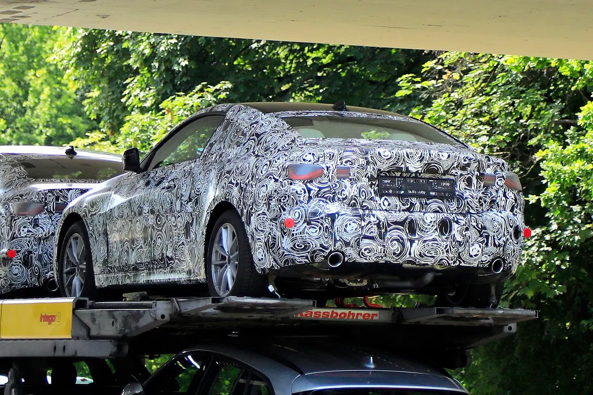 BMW Serie 4 Coupé, le foto spia  (2)