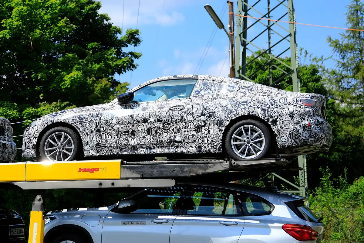 BMW Serie 4 Coupé, le foto spia  (6)
