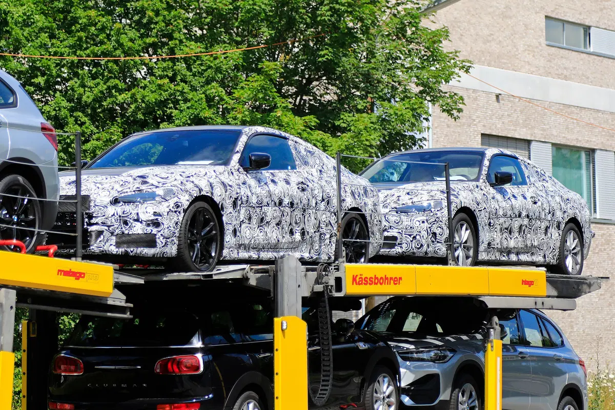 BMW Serie 4 Coupé, le foto spia  (9)