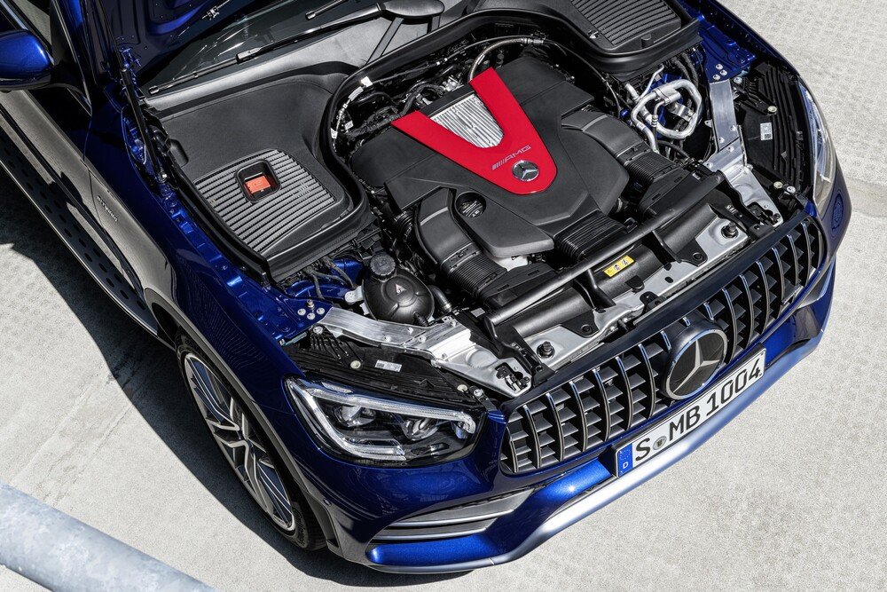 Il propulsore V6 3.0 litri biturbo da 390 CV della Mercedes-AMG GLC 43