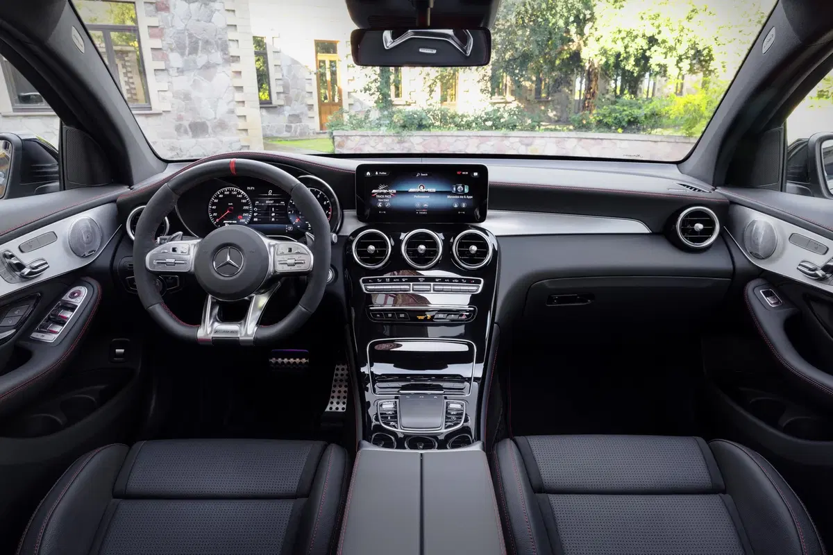 Mercedes-AMG GLC 43: ancora più CV per il SUV sportivo (2)
