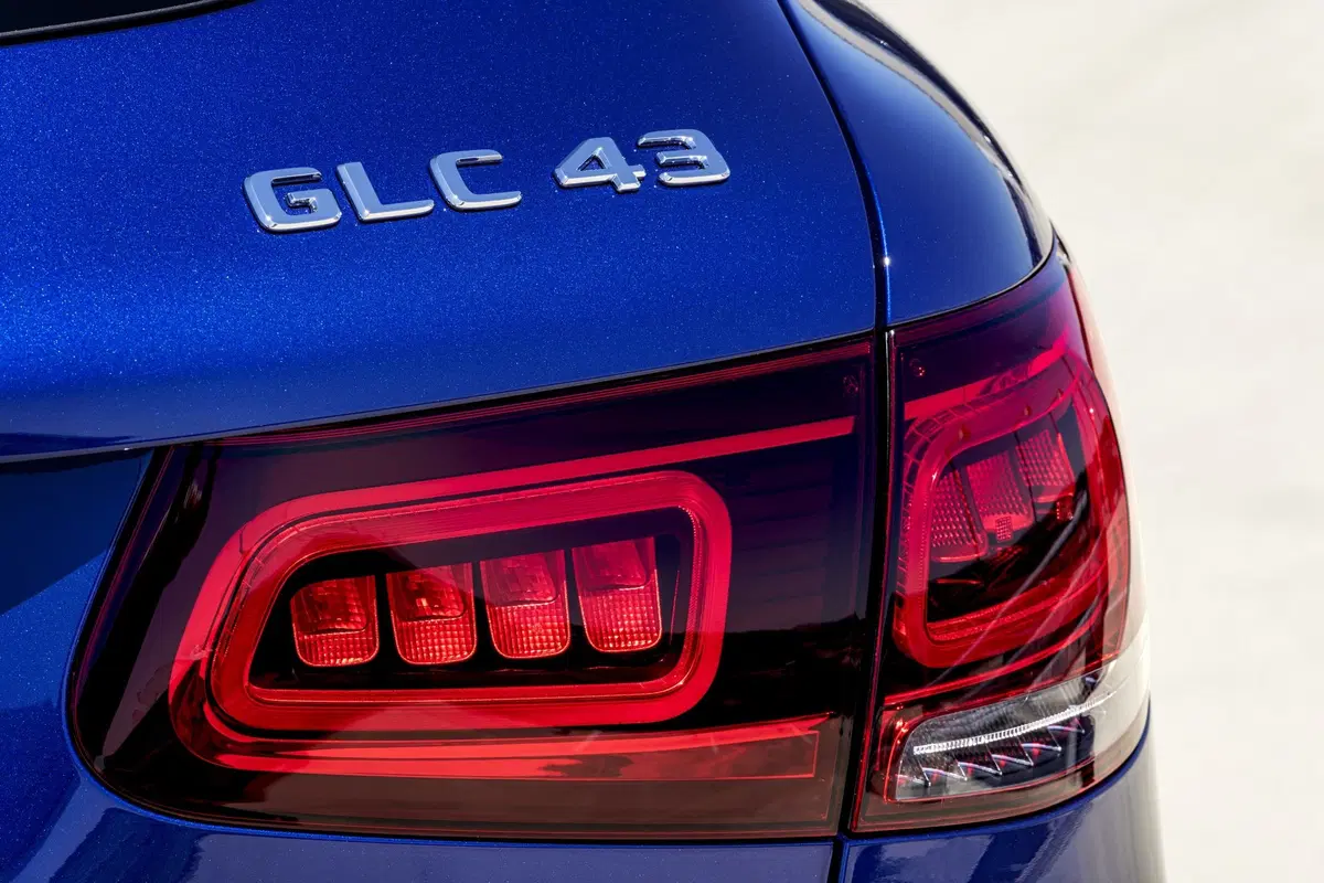 Mercedes-AMG GLC 43: ancora più CV per il SUV sportivo (3)
