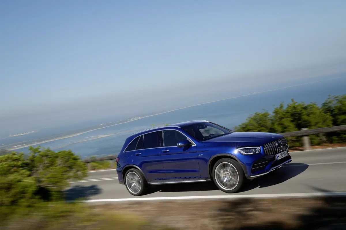 Mercedes-AMG GLC 43: ancora più CV per il SUV sportivo (14)