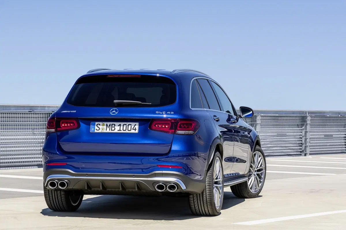 Mercedes-AMG GLC 43: ancora più CV per il SUV sportivo (19)