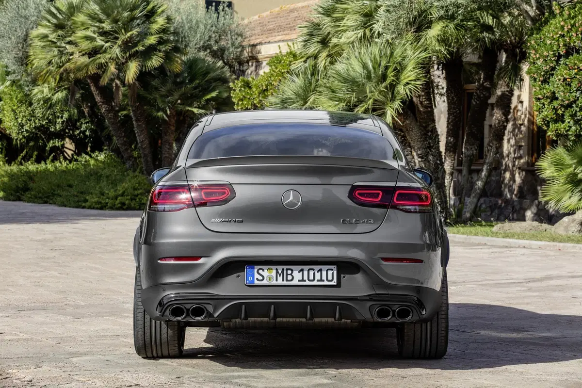 Mercedes-AMG GLC 43: ancora più CV per il SUV sportivo (22)