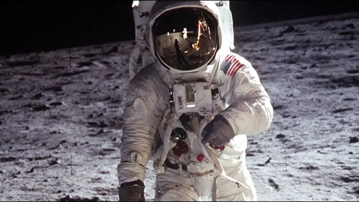 A piedi sulla Luna? No grazie, meglio l’automobile (2)