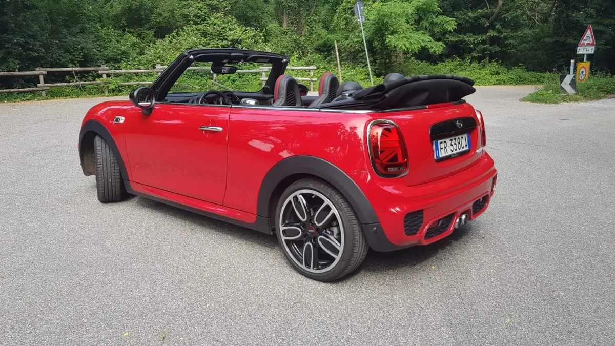 Mini Cabrio Cooper S | Tante emozioni con il vento tra i capelli... (2)