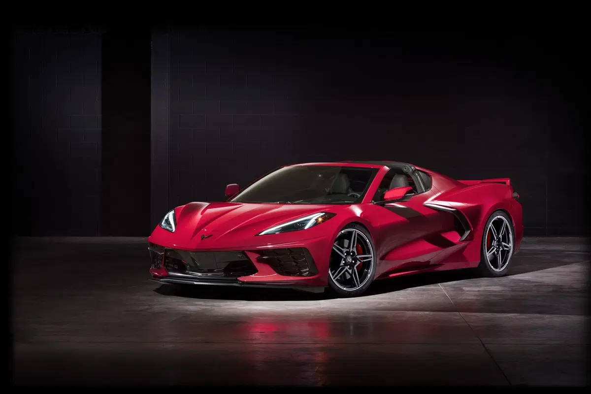 Corvette Stingray 2020: foto e dati della prima con il motore centrale (20)