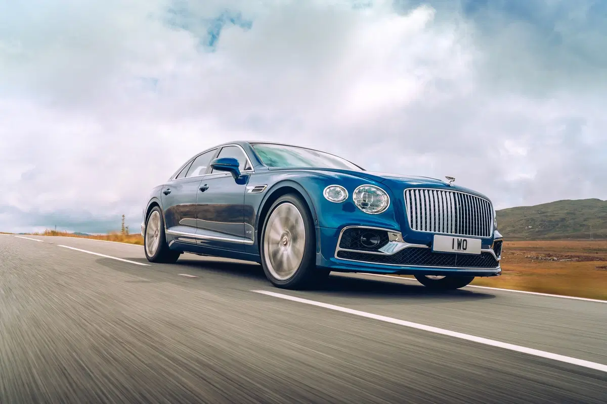 Bentley Flying Spur First Edition: infinite personalizzazioni (9)