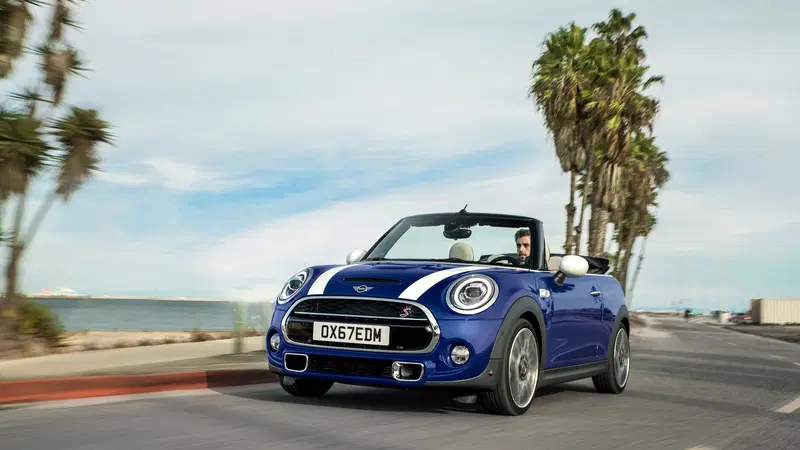 Mini Cabrio Cooper S | Tante emozioni con il vento tra i capelli... [Video]