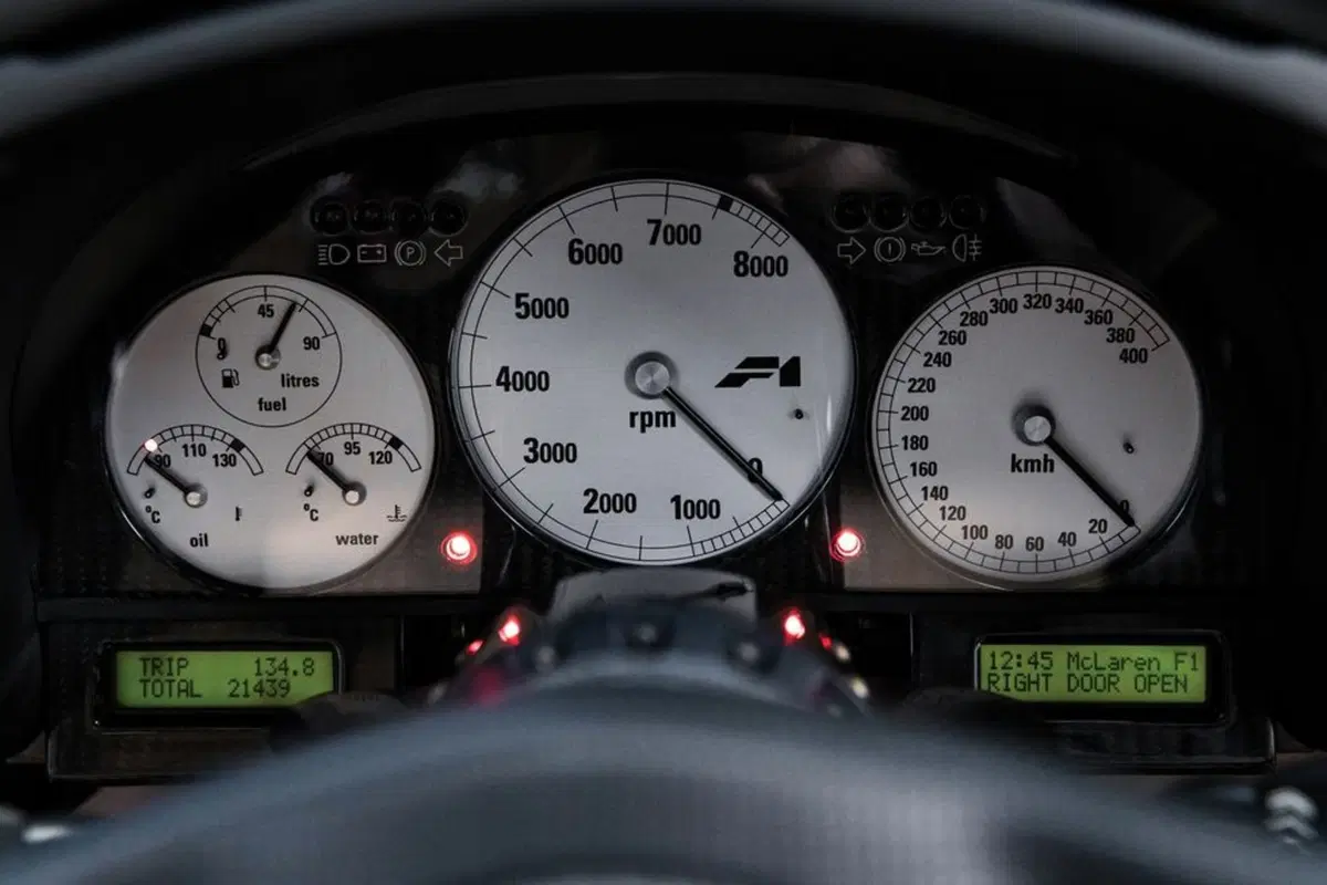 McLaren F1: una delle più rare all’asta a Pebble Beach 2019 (7)