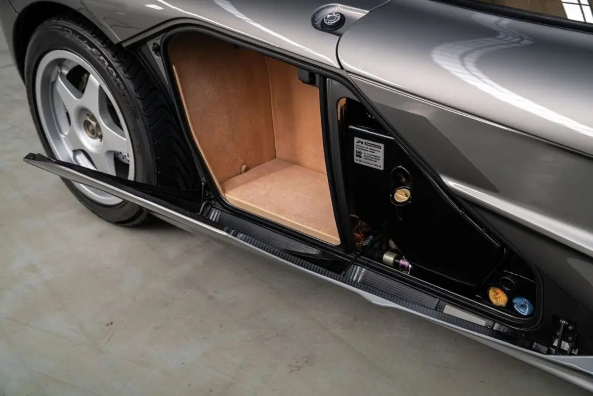 McLaren F1: una delle più rare all’asta a Pebble Beach 2019 (15)
