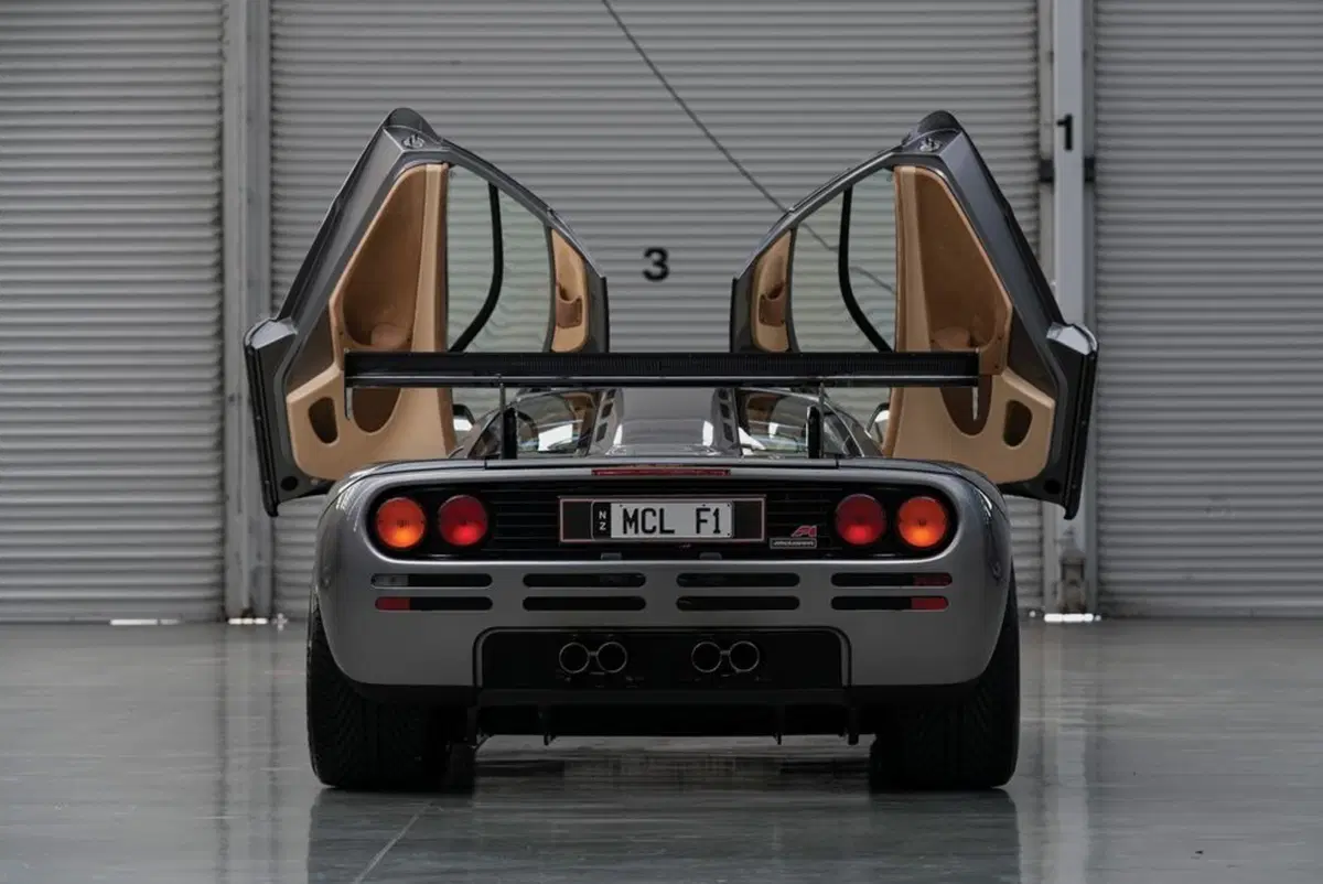McLaren F1: una delle più rare all’asta a Pebble Beach 2019 (9)