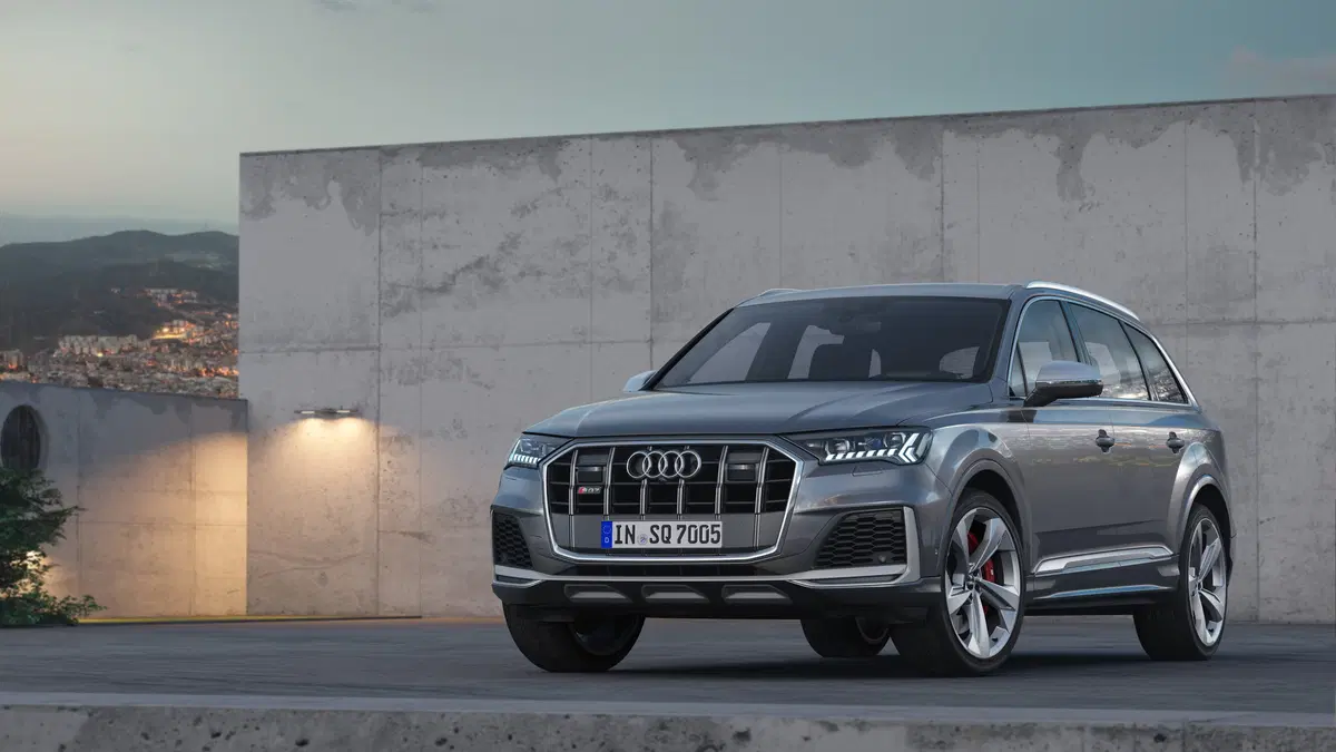 Audi SQ7, svelato il restyling (2)