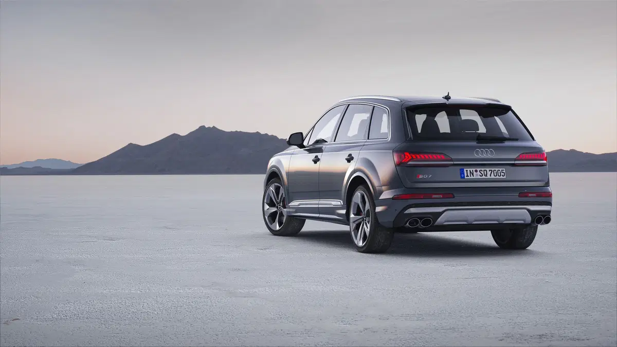 Audi SQ7, svelato il restyling (8)