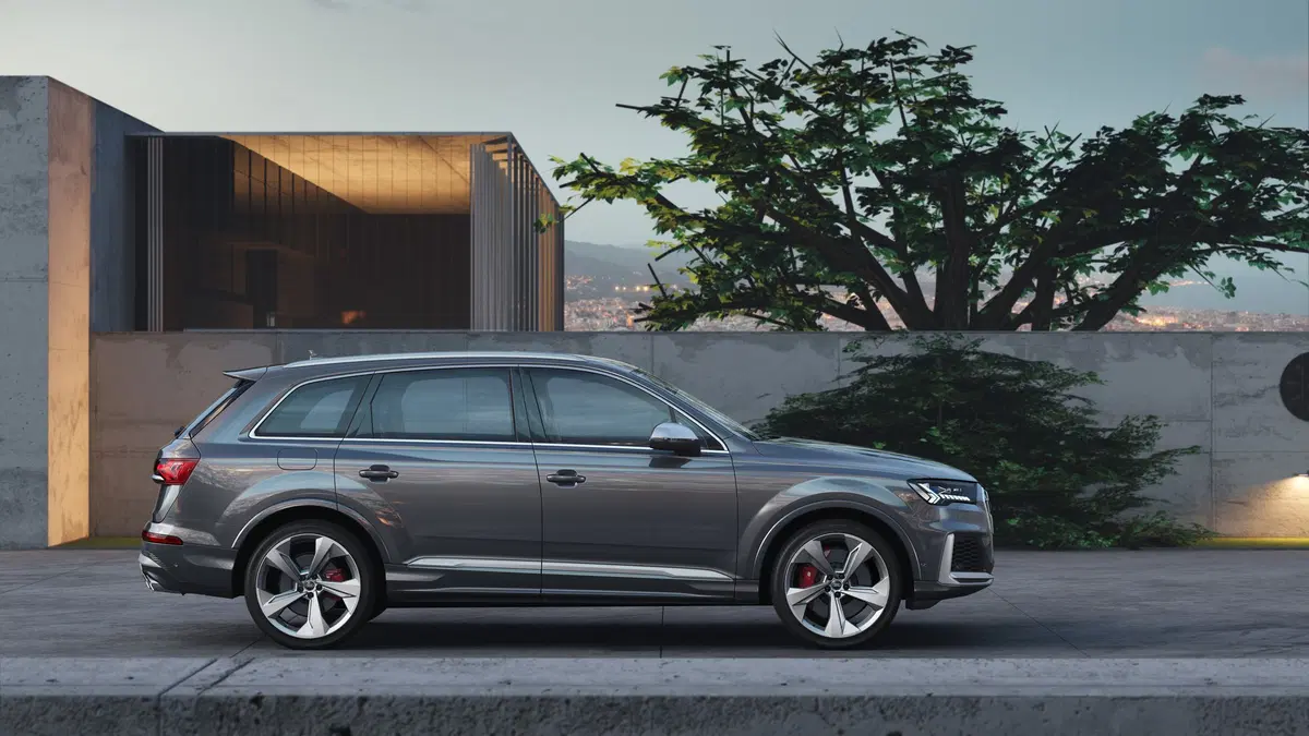 Audi SQ7, svelato il restyling (9)