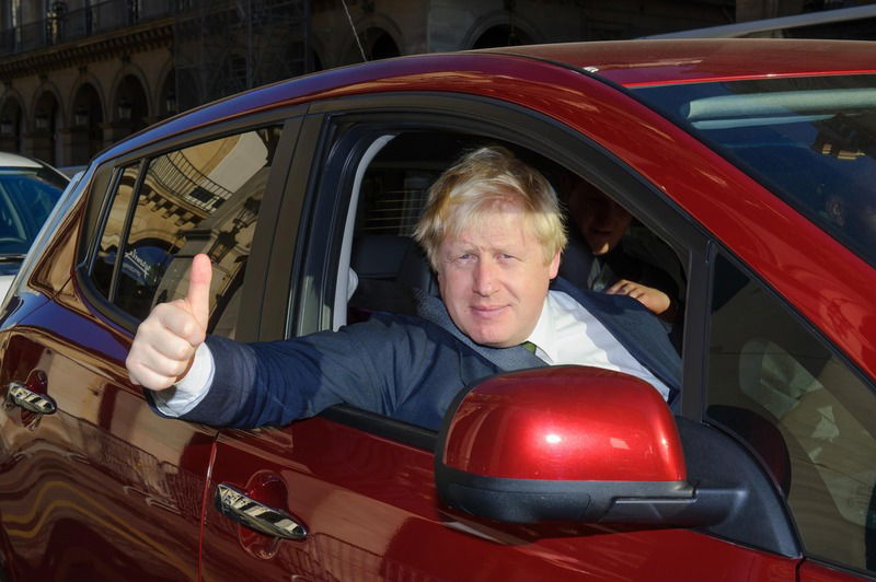 Boris Johnson e la Ferrari F430, un test drive sopra le righe...