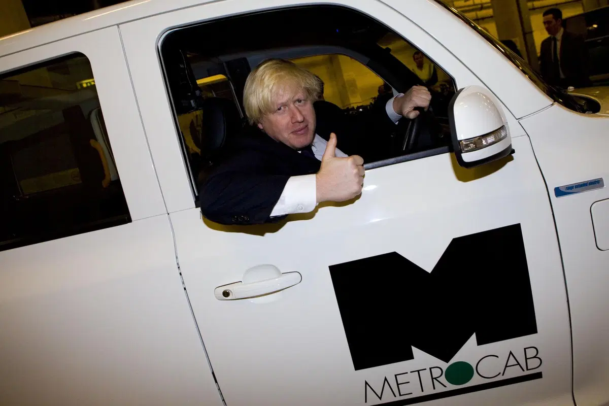 Boris Johnson e la Ferrari F430, un test drive sopra le righe... (4)
