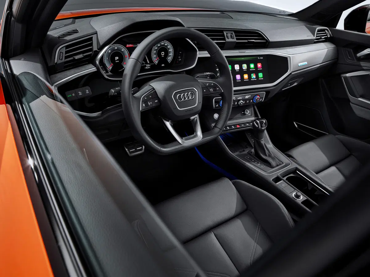 Audi Q3 Sportback, svelato il SUV coupé dei Quattro Anelli (6)
