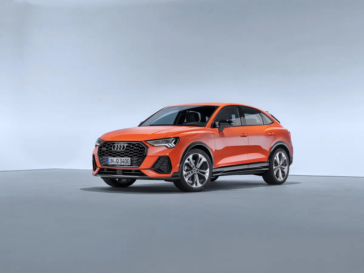 Audi Q3 Sportback, svelato il SUV coupé dei Quattro Anelli (8)