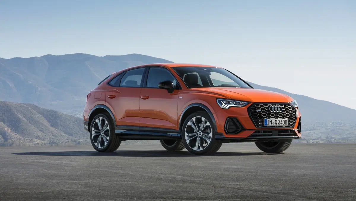 Audi Q3 Sportback, svelato il SUV coupé dei Quattro Anelli (10)
