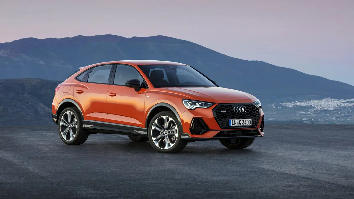 Audi Q3 Sportback, svelato il SUV coupé dei Quattro Anelli (13)