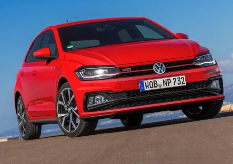 Volkswagen Polo (2017-->>) (27)