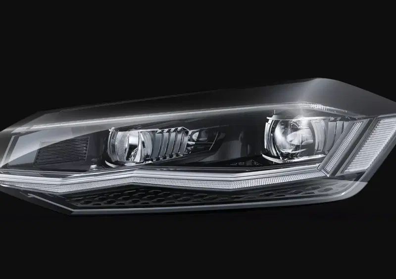 Volkswagen Polo (2017-->>) (47)