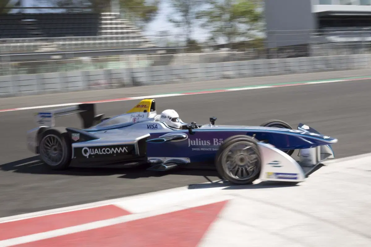Formula E: lo stuntman che rischia la vita [Video] (11)