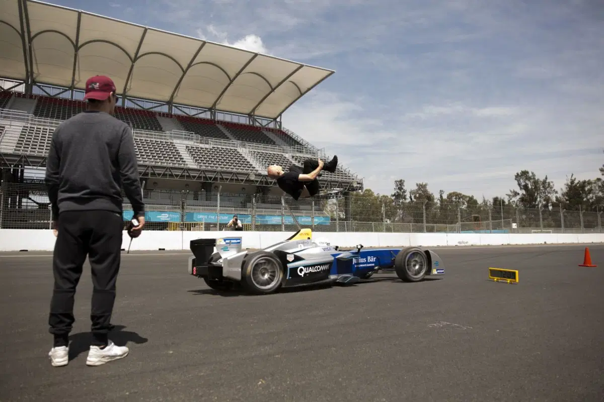 Formula E: lo stuntman che rischia la vita [Video] (10)
