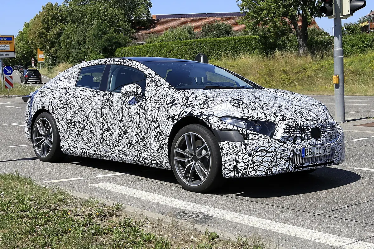 Mercedes EQS, le foto spia  (3)