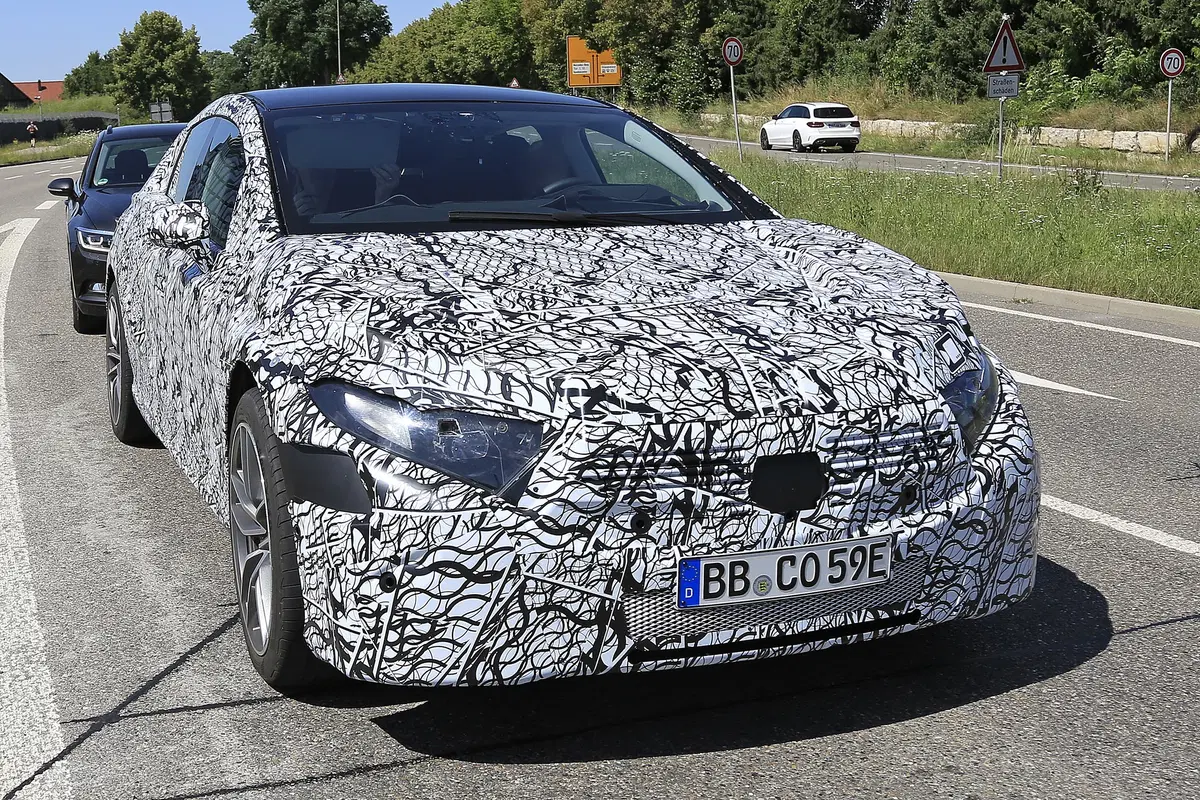 Mercedes EQS, le foto spia  (6)