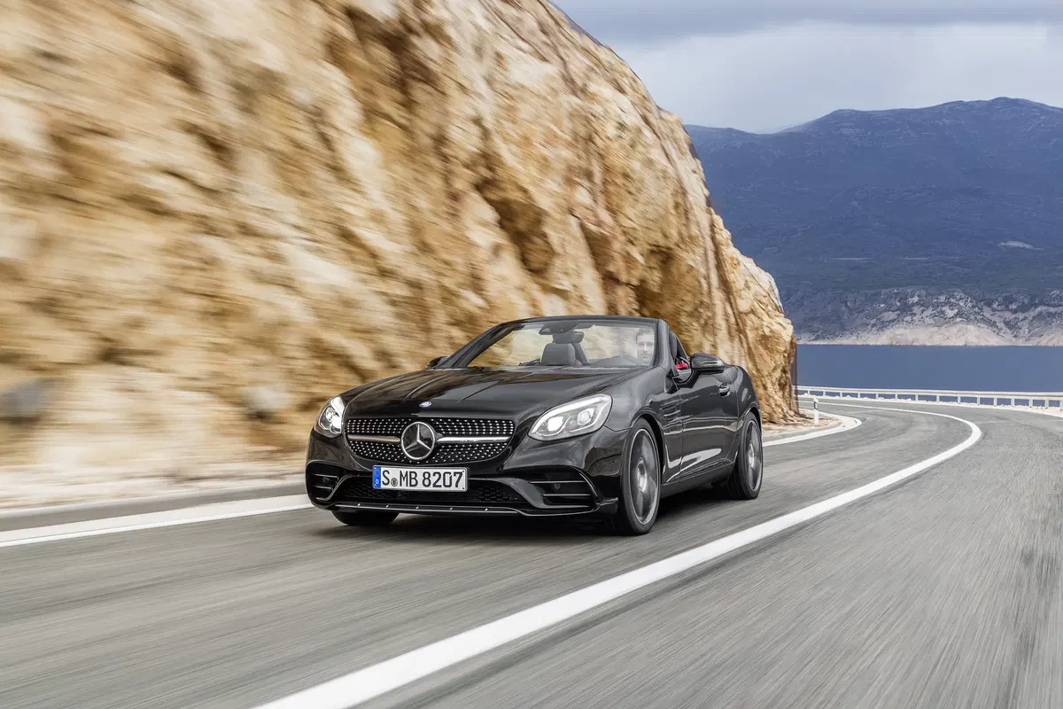 Mercedes-AMG SLC 43 [Video] (3)