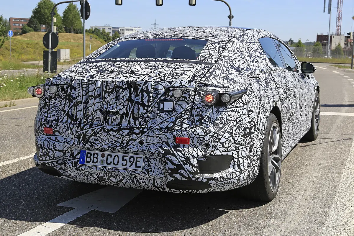 Mercedes EQS, le foto spia  (15)