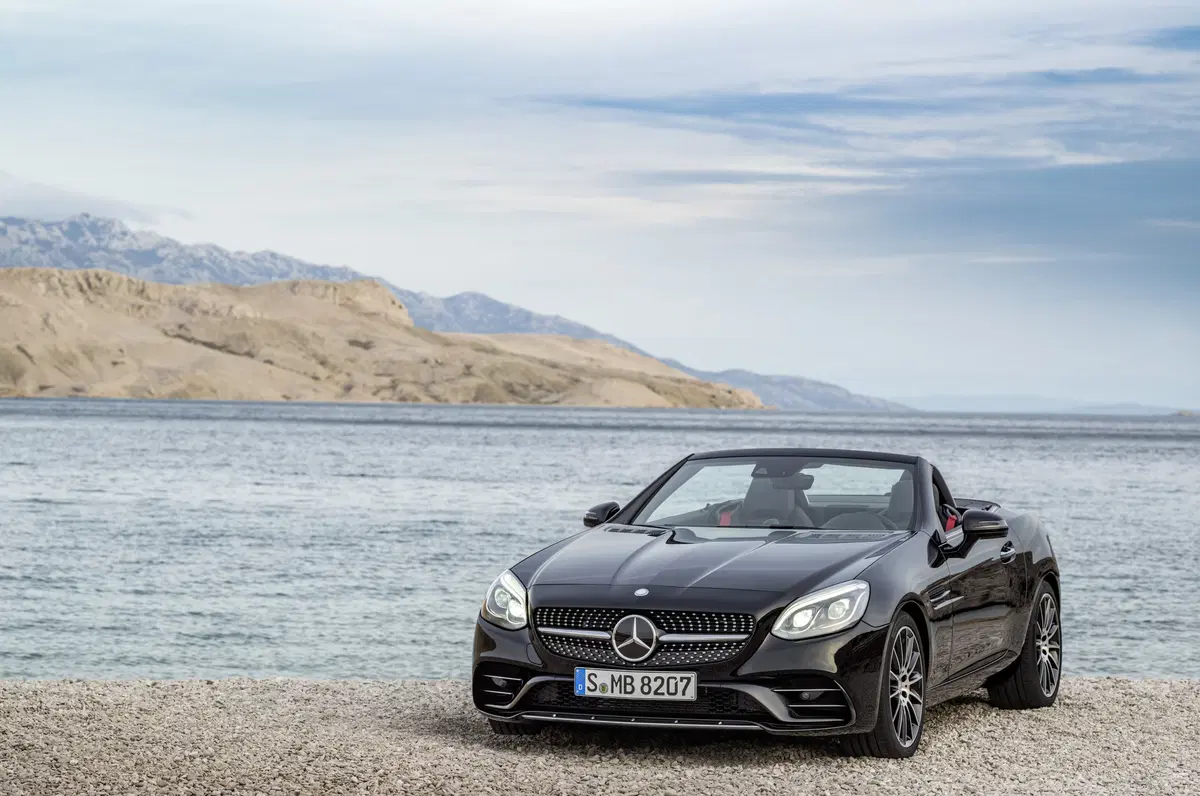 Mercedes-AMG SLC 43 [Video] (5)