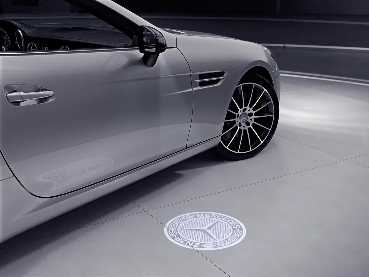 Mercedes-AMG SLC 43 [Video] (15)