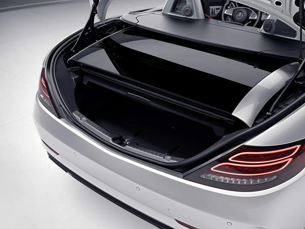 Mercedes-AMG SLC 43 [Video] (16)